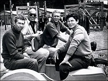 Dans la grande vasion, qui incarne Virgil Hilts, 'le roi du frigo' ?