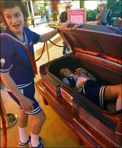 Quel est ton type de copain/copine ? (2)
(Sa taille.)