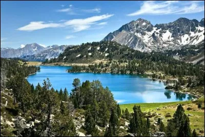 Quel est le nouveau nom du département des "Basses-Pyrénées depuis 1969 ?