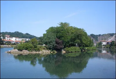 Complétez le titre du film d'Édouard Molinaro, de 1965, "Quand passent les...