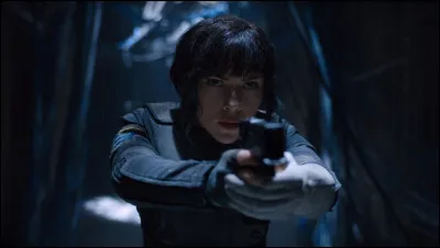 Parmi ces propositions, laquelle désigne un film adapté d'un manga et avec Scarlett Johansson dans le rôle d'une major robotique amnésique ?