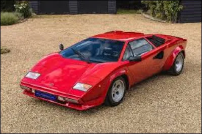 Quel est le nom de ce modèle apparu en 1974 chez Lamborghini ?