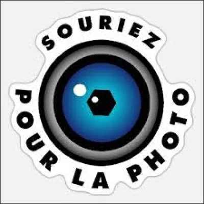 TRENTE-TROIS - Dans quelle langue le "33" est utilisé pour inciter à "sourire pour la photo" ?
