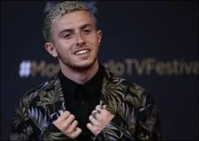 Dans quelle ville s'est-il installé en 2020 ?