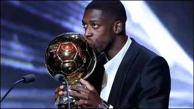 Le 22 septembre 2025, Ronaldinho remet le Ballon d'or à Dembélé. Quel était son principal concurrent pour le trophée ?
