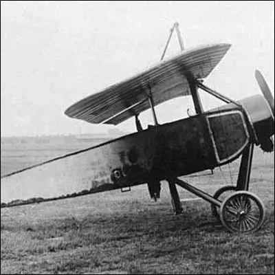 Quel pionnier français de laviation sest également illustré en cyclisme et en rugby ?