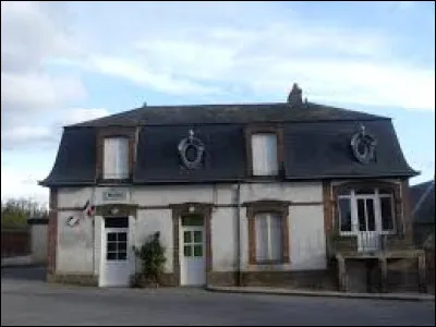 Petit village de l'arrondissement de Mortagne-au-Perche, sur les bords de la Sarthe et de l'Iton, Saint-Aquilin-de-Corbion se situe dans le département ...