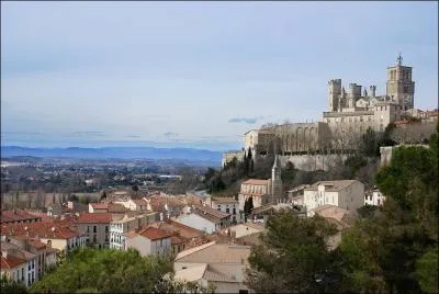 [Villes] La/lesquelles de ces villes ne se situe(nt) pas dans le Dauphin ?