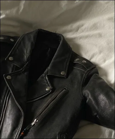 Quel est son style vestimentaire ?