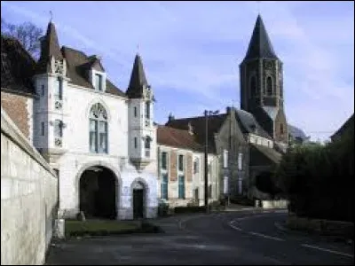 Vous avez sur cette image l'église abbatiale et le logis des abbés, à Ham-en-Artois. Commune de l'arrondissement de Béthune, elle se situe dans le département ...