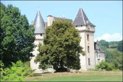 Je vous propose de démarrer cette nouvelle balade au château de Chabrignac. Commune de l'aire d'attraction Briviste, elle se situe dans le département ...