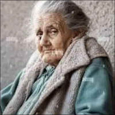 Dans les "Demoiselles de Rochefort", Catherine Deneuve et sa sur Françoise Dorléac, chantent qu'elles sont jumelles. En réalité, laquelle est la plus jeune ?