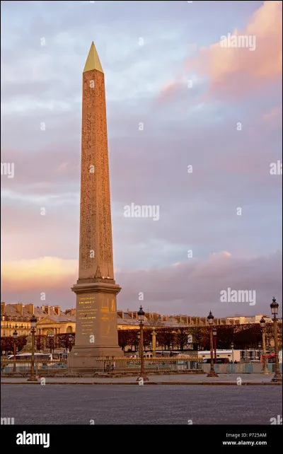 Quel pays africain est traversé par le Nil et possède le site historique de Louxor ?