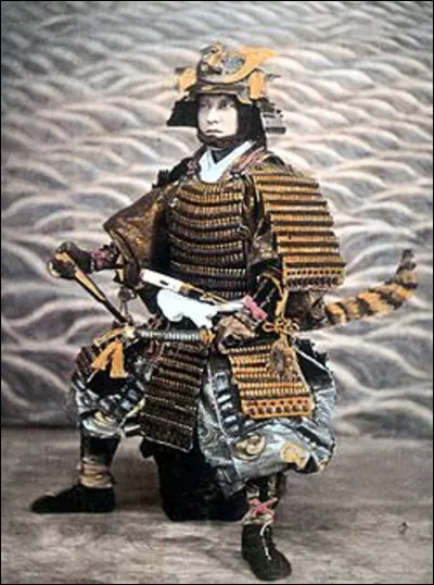 Quel est le nom d'un membre de la classe guerrière qui a dirigé le Japon féodal durant 700 ans ?
