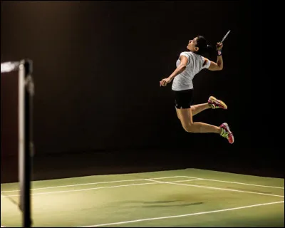 Que séchange-t-on au badminton ?