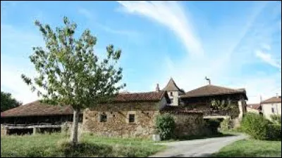 Village occitan, dans l'aire d'arrondissement de Figeac, Viazac se situe dans le département ...