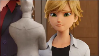 Quel autre personnage important et influent est impliqué dans linitiative du projet de conception, de construction, dinauguration et dexposition dune statue à leffigie de Gabriel Agreste, considéré comme le sauveur de Paris, depuis son décès après laccomplissement dun acte perçu comme héroïque ?