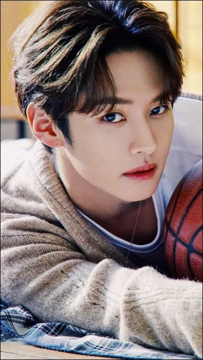 Peux-tu me dire quelle est cette personne sur l'image ?