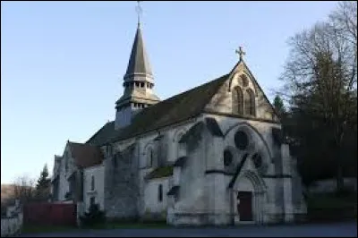 Voici l'église Saint-Alban, à Corcy. Village Axonais, il se situe dans l'ancienne région ...
