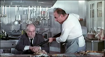 Dans quel film Louis de Funès est sommé de manger de la nourriture industrielle ?