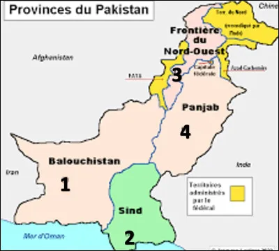 De combien de provinces, le Pakistan se compose-t-il ?