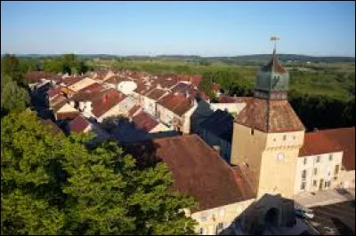 Nozeroy est un village qui se trouve dans ...