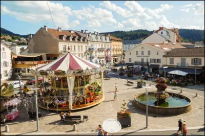Gérardmer est une ville de 7 500 habitants qui se trouve dans ...