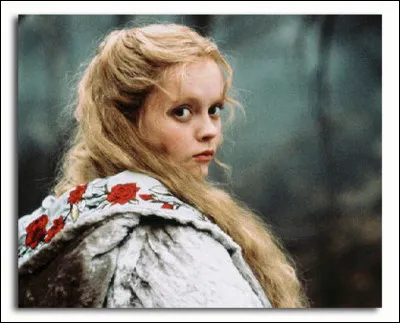 Et maintenant de petites questions sur la réalisation du film : 

Sleepy Hollow est le titre anglais du film, mais quel est son titre français ?