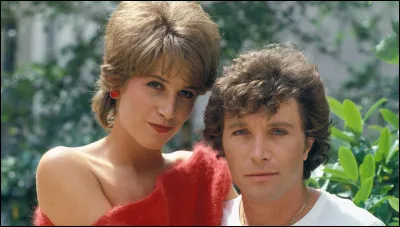 À quel duo doit-on le tube "Chacun fait (c'qui lui plaît" )