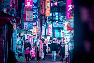 Ma 1re chanson en tant que groupe sappelle  Debut  je suis le groupe :