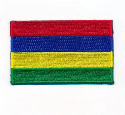 Bonjour et merci de faire ce quiz !
Premièrement, citez les couleurs de ce drapeau en ordre ! (Info, cest celui de mon pays)