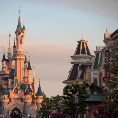 Dysneyland Paris : combien vaut un ticket adulte pour entrer dans ce parc sur le thème de Dysney ?