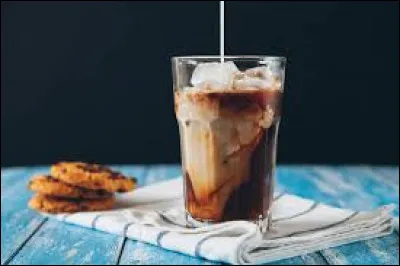 Comment s'appelle un café froid avec des glaçons ?
