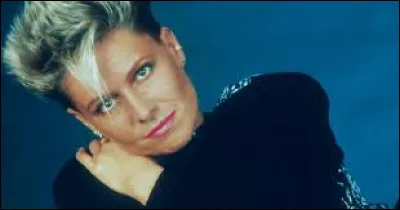 "A la vie, à l'amour" est une chanson de Jakie Quartz.