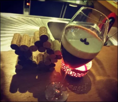 Comment est la route de Ken Loach, dans son film de 2010 ?