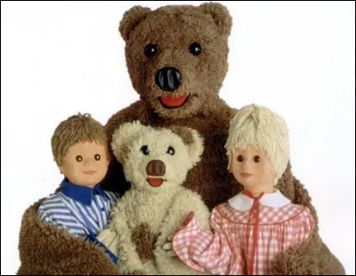 Dans quelle série télévisée française des années 1960 pouvait-on voir les personnages Nounours et Oscar ?