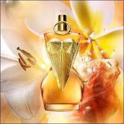 A qui doit-on l'eau de parfum "Divine" ?