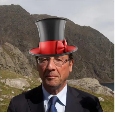 Qui porte un chapeau haute-de-forme ?