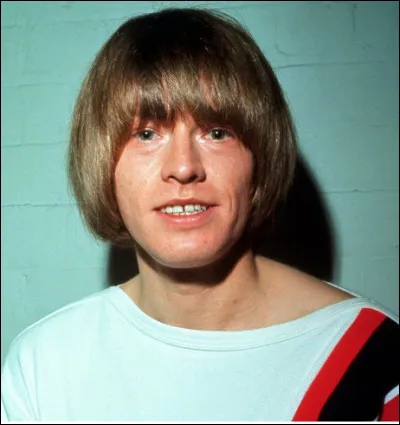 Qui est ce musicien multi-instrumentiste britannique, fondateur des Rolling Stones ?