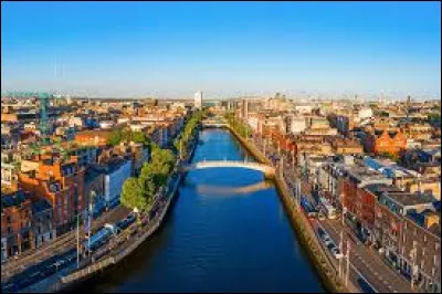 Dans quel pays se situe la ville de Dublin ?