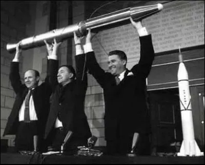 Quelle agence spatiale est créée en 1958 ?