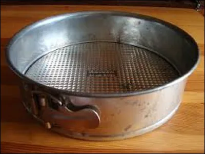 Quelle est la bonne orthographe pour ce moule à gâteau ?