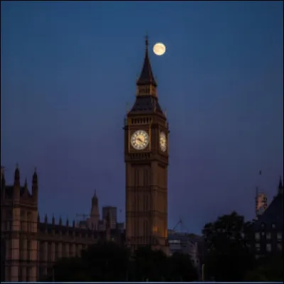 Quelle est la hauteur de Big Ben ?