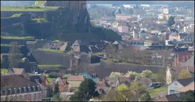 Quel numéro porte le Territoire de Belfort ?