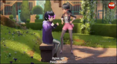 Quelle destination est indiquée à lavant de ce véhicule ?