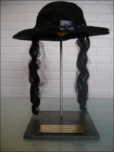 Je suis un chapeau port par :