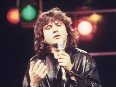 Complétez le début de la chanson "La vie ne m'apprend rien" : "Qui ose dire qu'il peut m'apprendre les sentiments/..." :