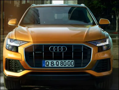Quel est le nom de ce modèle, un véhicule sportif haut de gamme, produit par Audi depuis 2018 ?