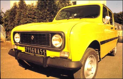 Quel est le nom de ce modèle, un véhicule populaire produit par Renault de 1961 à 1992 ?