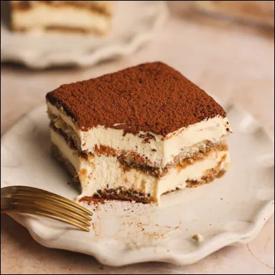 Quel dessert italien est fait de crème, de café et de cacao ?